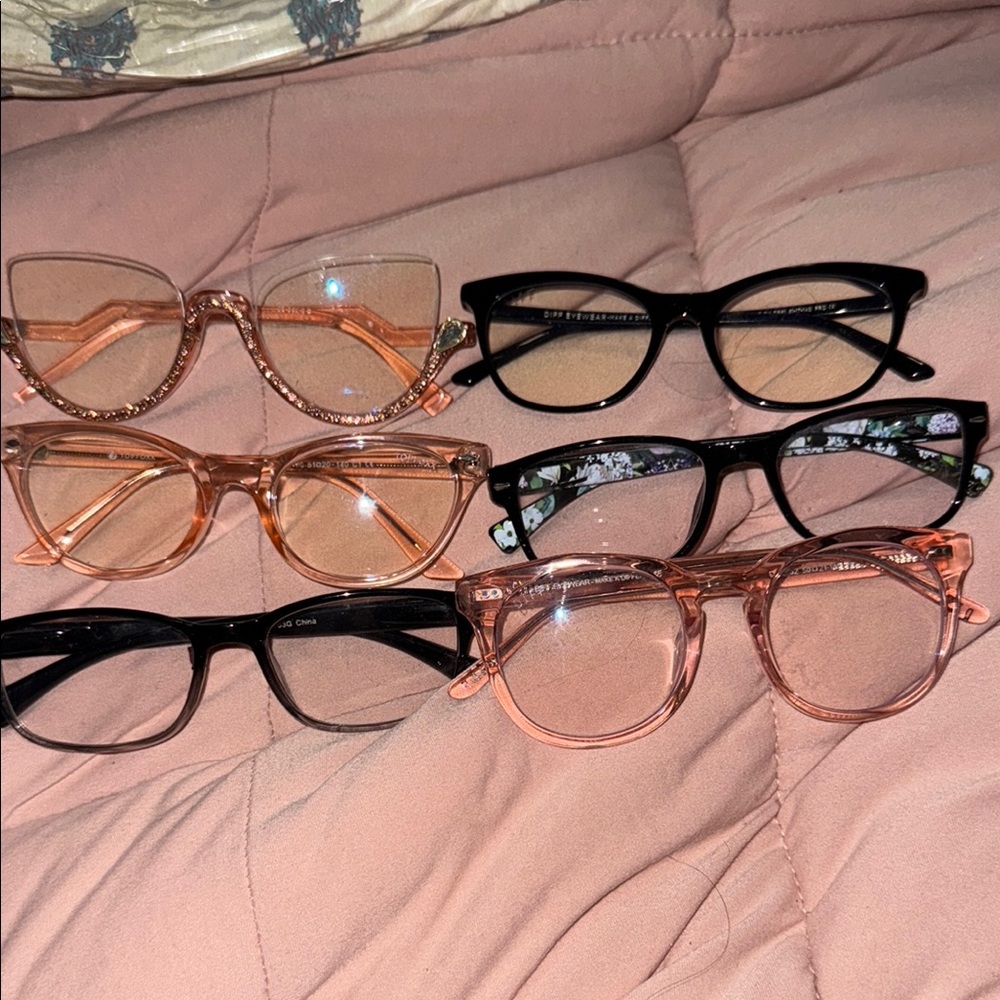 Stylish Eyeglasses Set in Black and Pink
